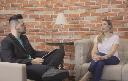 Professora Carolina Manciola concede entrevista sobre vendas à Mercos