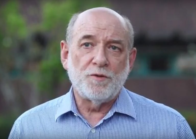 Professor da Sustentare conclui doutorado com pesquisa relevante sobre o HIV