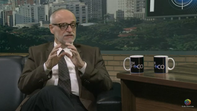 Professor Nivaldo Pilão é entrevistado no programa Em Foco sobre educação