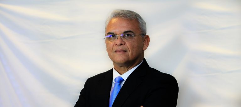 Sustentare oferece curso de Direito Marítimo e Aéreo com professor que é referência no setor