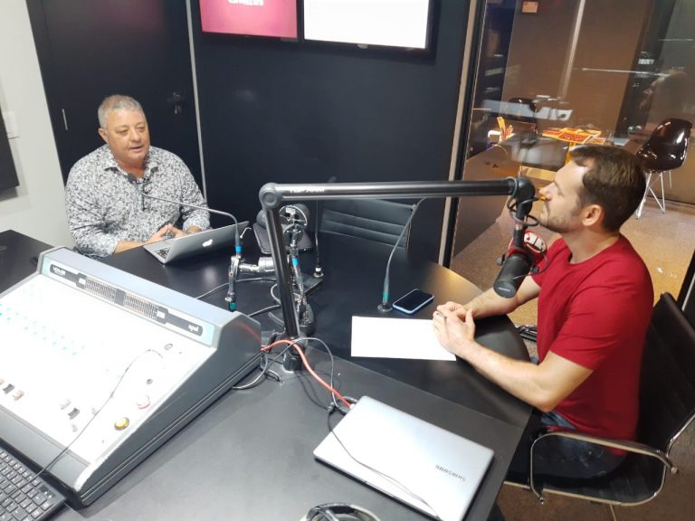 Wilmar Cidral é entrevistado sobre educação e mercado na Jovem Pan News Joinville