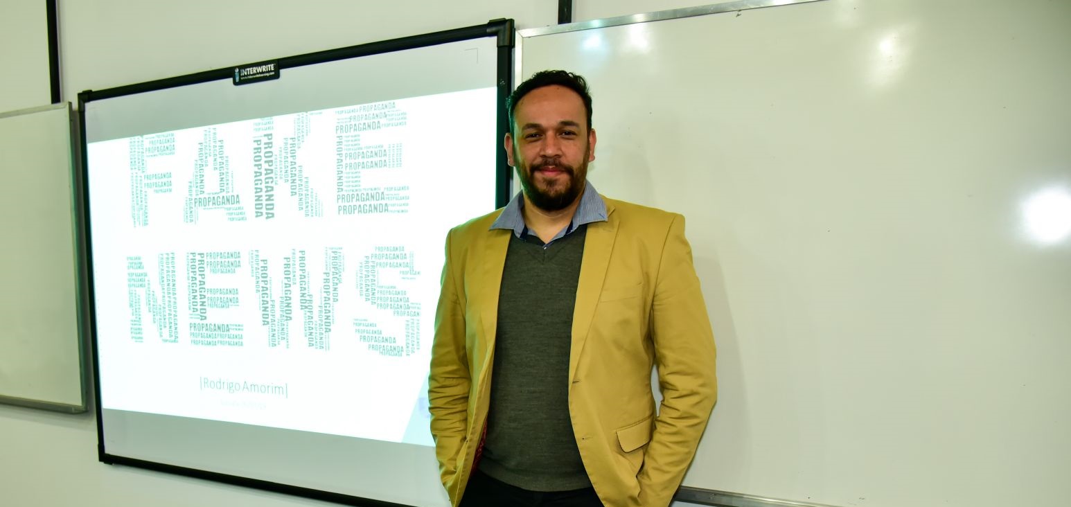 Rodrigo Amorim é entrevistado na Rádio Globo e convida para painel sobre Fake News